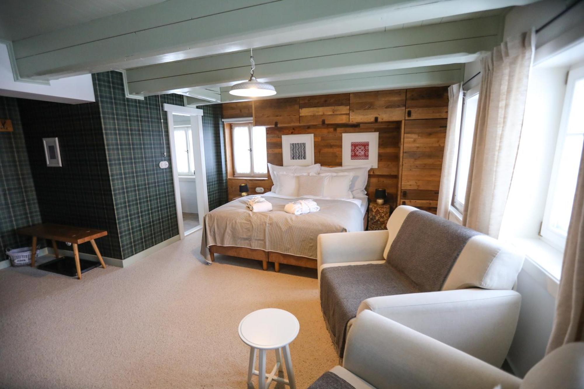 Hotel Bouda Helena ペツ・ポト・スニェシュコウ エクステリア 写真